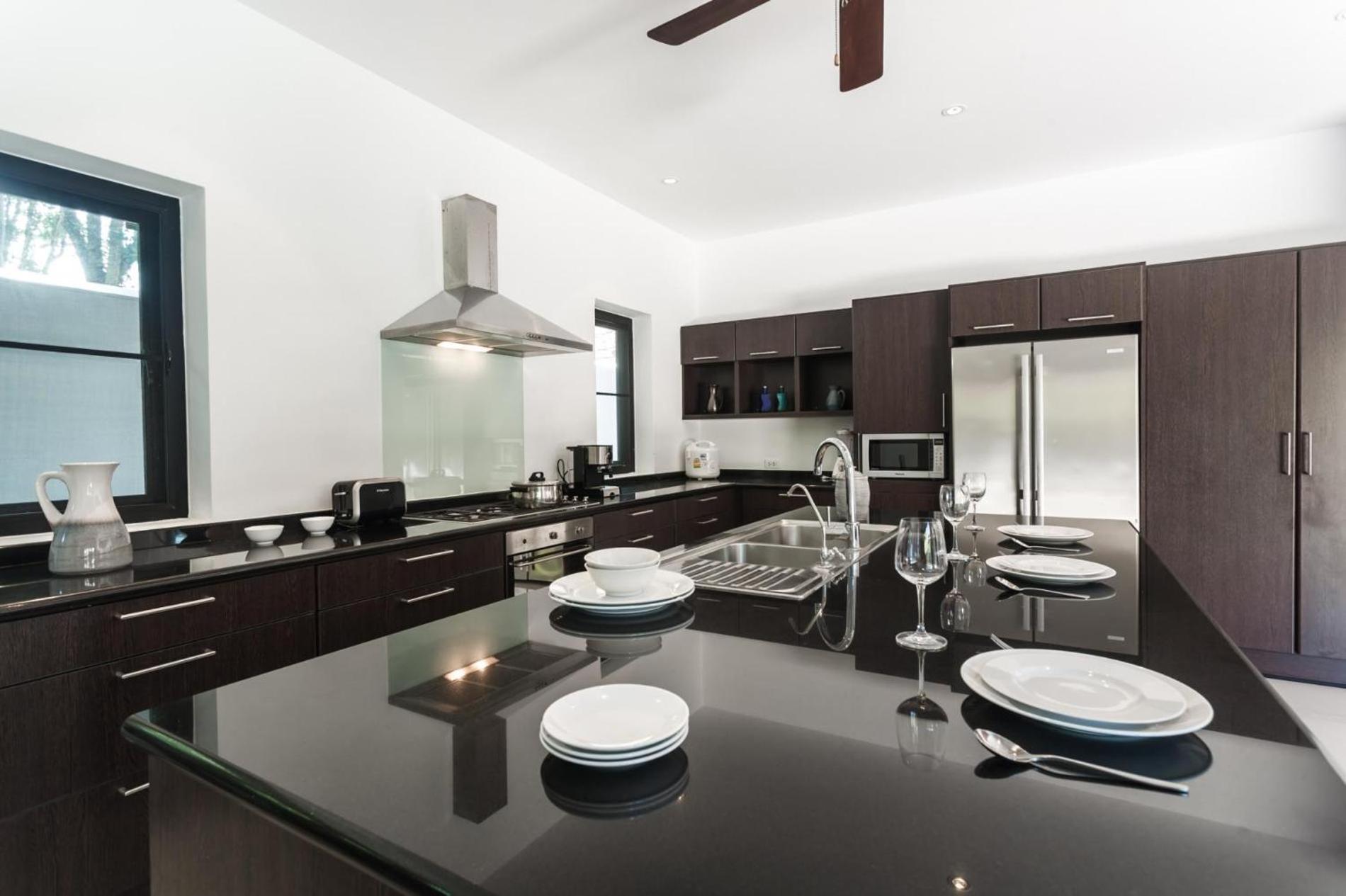 Frangipani Pool Villa - Garden, Bbq & Maid Nai Harn Exterior foto